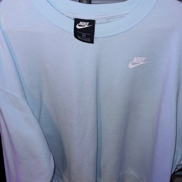 Nike Sweaters - Nike womans crew sweater